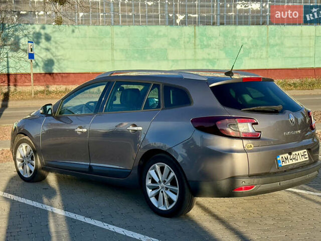 Серый Рено Меган, объемом двигателя 2 л и пробегом 245 тыс. км за 7900 $, фото 2 на Automoto.ua
