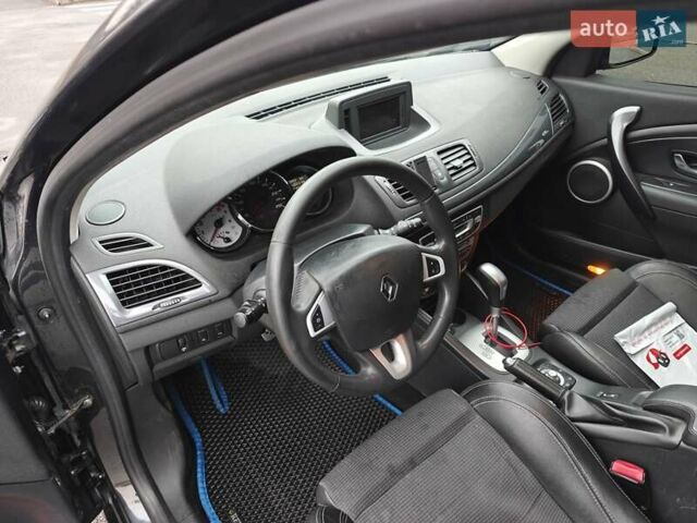 Сірий Рено Меган, об'ємом двигуна 1.46 л та пробігом 330 тис. км за 7200 $, фото 10 на Automoto.ua