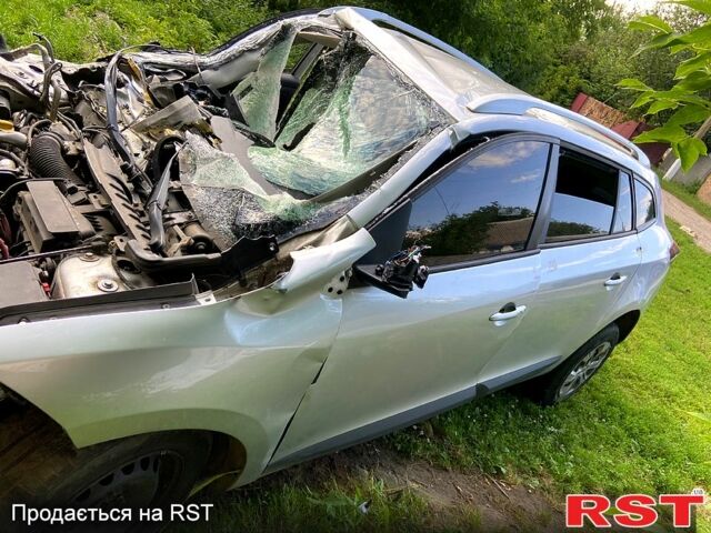 Сірий Рено Меган, об'ємом двигуна 1.5 л та пробігом 300 тис. км за 800 $, фото 2 на Automoto.ua
