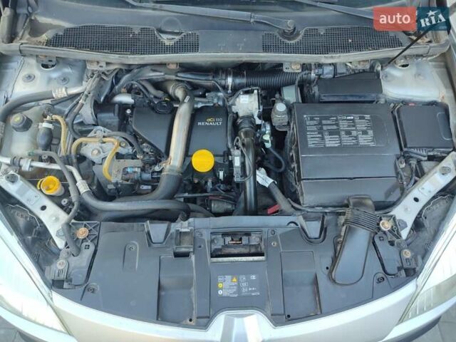 Серый Рено Меган, объемом двигателя 1.5 л и пробегом 238 тыс. км за 7000 $, фото 16 на Automoto.ua