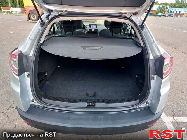 Сірий Рено Меган, об'ємом двигуна 1.6 л та пробігом 219 тис. км за 7300 $, фото 12 на Automoto.ua