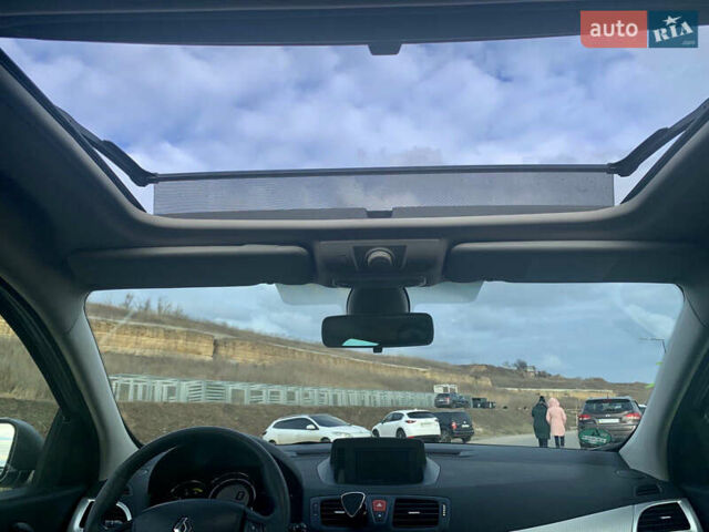 Серый Рено Меган, объемом двигателя 1.46 л и пробегом 242 тыс. км за 7990 $, фото 12 на Automoto.ua