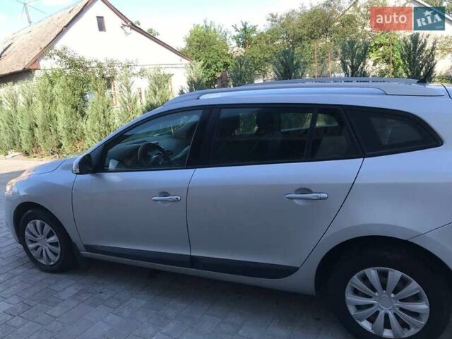 Серый Рено Меган, объемом двигателя 1.5 л и пробегом 238 тыс. км за 7000 $, фото 8 на Automoto.ua