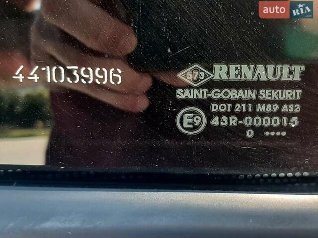 Серый Рено Меган, объемом двигателя 1.5 л и пробегом 350 тыс. км за 6500 $, фото 16 на Automoto.ua