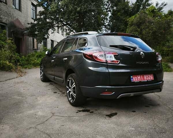 Серый Рено Меган, объемом двигателя 2 л и пробегом 125 тыс. км за 9950 $, фото 7 на Automoto.ua