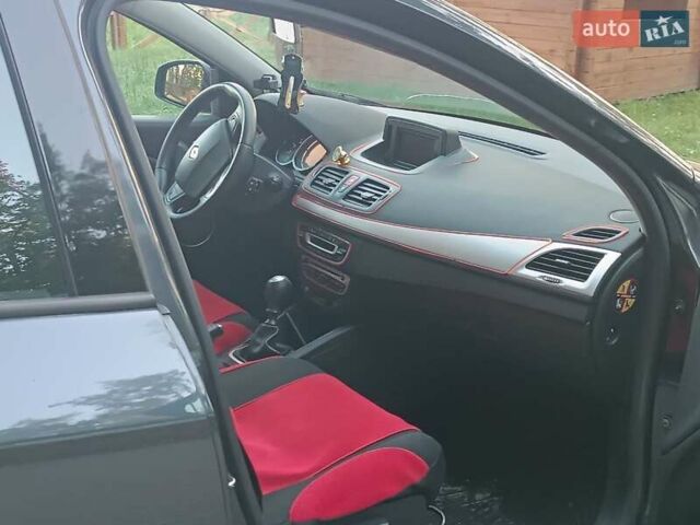 Серый Рено Меган, объемом двигателя 1.46 л и пробегом 267 тыс. км за 6200 $, фото 15 на Automoto.ua