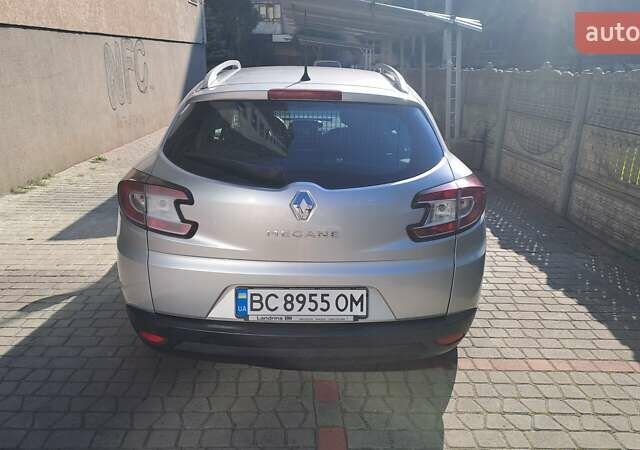 Серый Рено Меган, объемом двигателя 1.46 л и пробегом 228 тыс. км за 6500 $, фото 4 на Automoto.ua