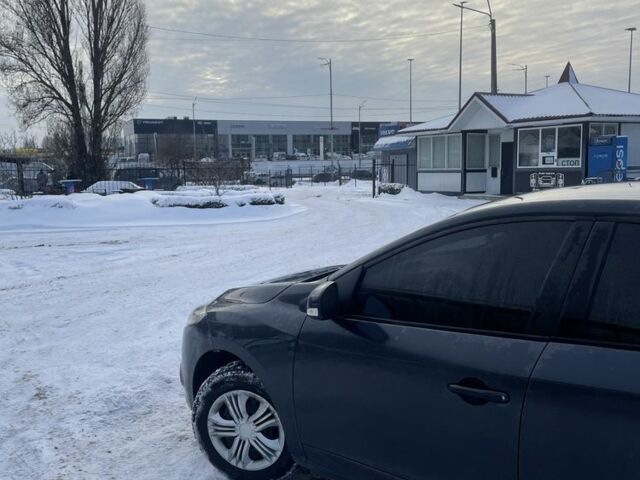 Сірий Рено Меган, об'ємом двигуна 1.5 л та пробігом 327 тис. км за 5800 $, фото 4 на Automoto.ua