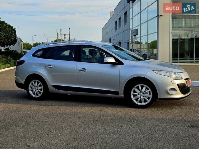 Серый Рено Меган, объемом двигателя 1.6 л и пробегом 195 тыс. км за 7850 $, фото 16 на Automoto.ua