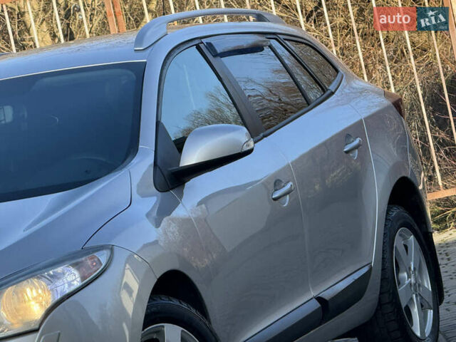 Серый Рено Меган, объемом двигателя 1.46 л и пробегом 180 тыс. км за 6750 $, фото 12 на Automoto.ua