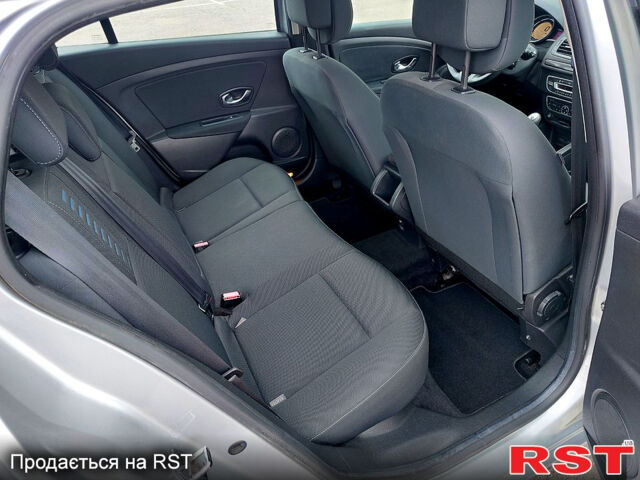 Сірий Рено Меган, об'ємом двигуна 1.6 л та пробігом 219 тис. км за 7300 $, фото 11 на Automoto.ua