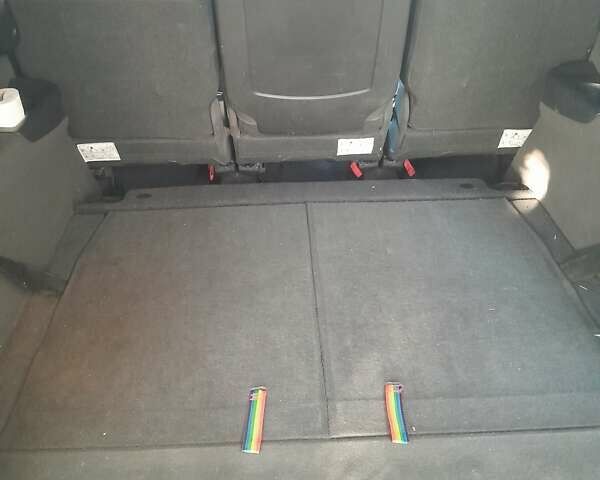 Серый Рено Меган, объемом двигателя 1.46 л и пробегом 242 тыс. км за 7000 $, фото 5 на Automoto.ua