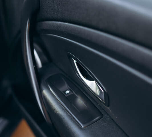 Серый Рено Меган, объемом двигателя 1.46 л и пробегом 288 тыс. км за 6550 $, фото 20 на Automoto.ua