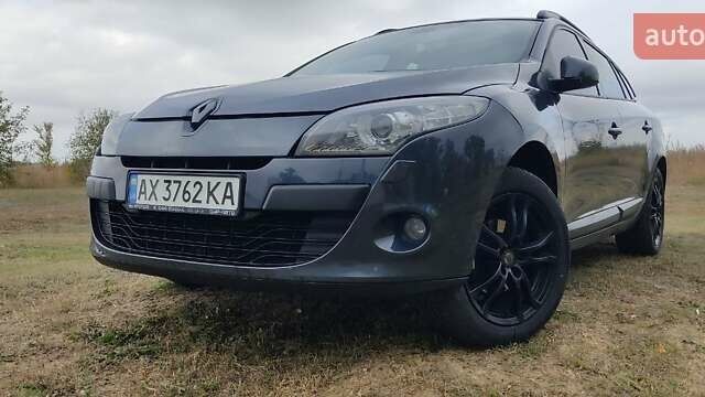 Серый Рено Меган, объемом двигателя 1.46 л и пробегом 307 тыс. км за 7300 $, фото 1 на Automoto.ua
