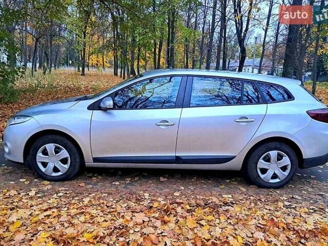 Серый Рено Меган, объемом двигателя 1.5 л и пробегом 200 тыс. км за 6999 $, фото 1 на Automoto.ua