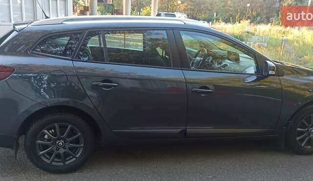 Сірий Рено Меган, об'ємом двигуна 1.6 л та пробігом 205 тис. км за 6900 $, фото 2 на Automoto.ua