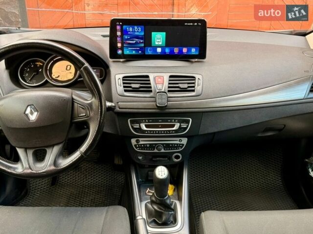 Сірий Рено Меган, об'ємом двигуна 1.46 л та пробігом 351 тис. км за 5600 $, фото 20 на Automoto.ua