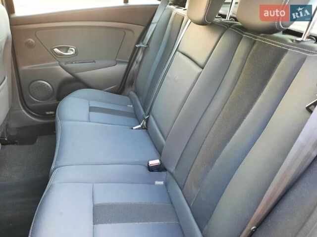 Серый Рено Меган, объемом двигателя 1.6 л и пробегом 183 тыс. км за 7600 $, фото 55 на Automoto.ua