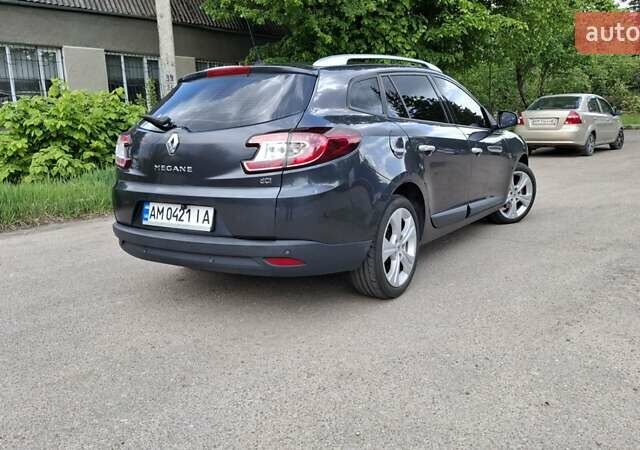 Серый Рено Меган, объемом двигателя 1.5 л и пробегом 310 тыс. км за 5999 $, фото 3 на Automoto.ua