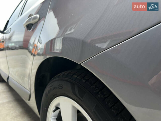 Серый Рено Меган, объемом двигателя 1.6 л и пробегом 182 тыс. км за 7800 $, фото 23 на Automoto.ua