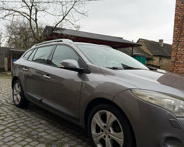 Серый Рено Меган, объемом двигателя 1.46 л и пробегом 330 тыс. км за 5700 $, фото 5 на Automoto.ua