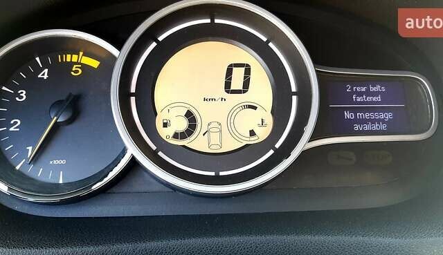 Серый Рено Меган, объемом двигателя 1.5 л и пробегом 350 тыс. км за 6500 $, фото 4 на Automoto.ua