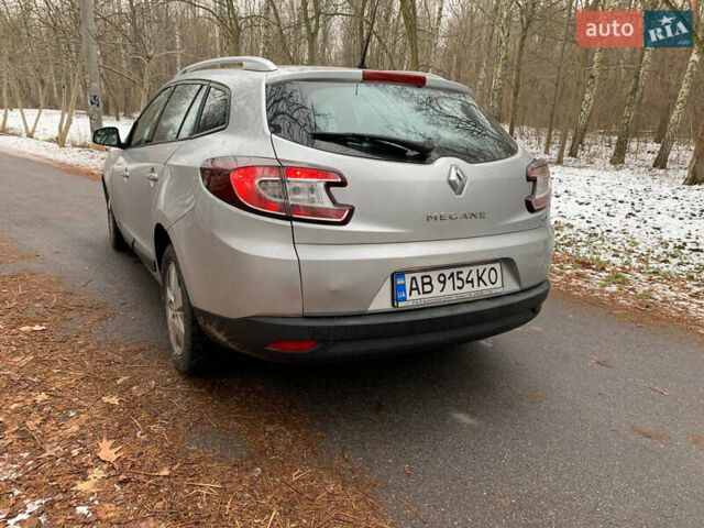 Серый Рено Меган, объемом двигателя 1.46 л и пробегом 260 тыс. км за 7100 $, фото 16 на Automoto.ua
