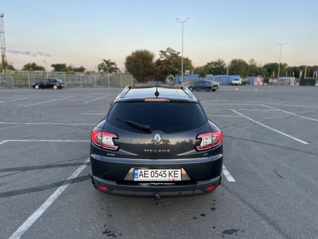 Сірий Рено Меган, об'ємом двигуна 1.5 л та пробігом 210 тис. км за 6900 $, фото 4 на Automoto.ua