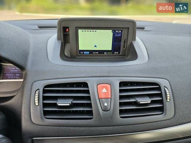 Серый Рено Меган, объемом двигателя 1.6 л и пробегом 195 тыс. км за 7850 $, фото 107 на Automoto.ua