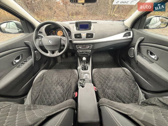 Сірий Рено Меган, об'ємом двигуна 1.5 л та пробігом 268 тис. км за 7300 $, фото 19 на Automoto.ua
