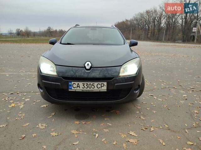 Серый Рено Меган, объемом двигателя 1.4 л и пробегом 250 тыс. км за 7500 $, фото 203 на Automoto.ua