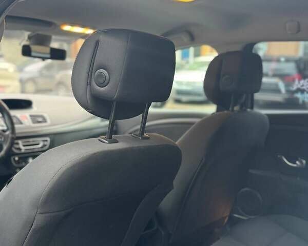 Серый Рено Меган, объемом двигателя 1.46 л и пробегом 295 тыс. км за 5700 $, фото 6 на Automoto.ua