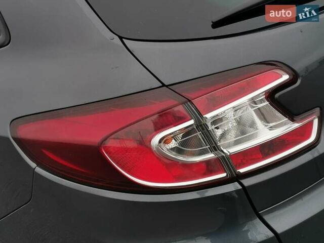 Серый Рено Меган, объемом двигателя 1.6 л и пробегом 220 тыс. км за 7300 $, фото 26 на Automoto.ua