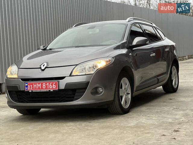 Серый Рено Меган, объемом двигателя 1.6 л и пробегом 182 тыс. км за 7800 $, фото 2 на Automoto.ua