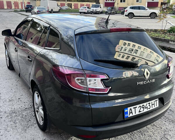 Серый Рено Меган, объемом двигателя 1.46 л и пробегом 325 тыс. км за 6400 $, фото 7 на Automoto.ua