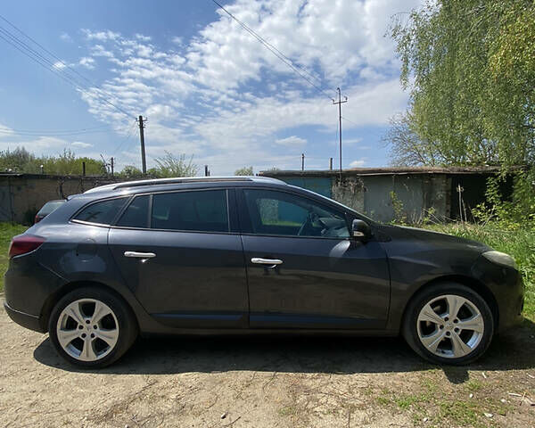 Серый Рено Меган, объемом двигателя 1.5 л и пробегом 270 тыс. км за 7500 $, фото 11 на Automoto.ua