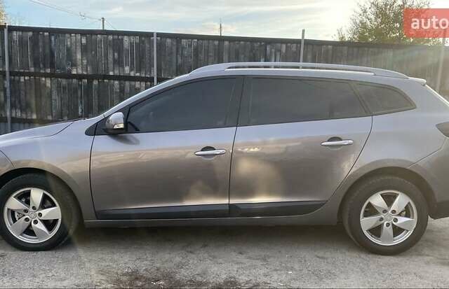 Серый Рено Меган, объемом двигателя 1.5 л и пробегом 320 тыс. км за 7000 $, фото 12 на Automoto.ua