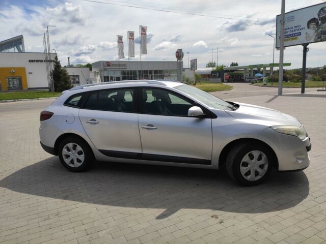 Сірий Рено Меган, об'ємом двигуна 1.6 л та пробігом 259 тис. км за 7100 $, фото 3 на Automoto.ua