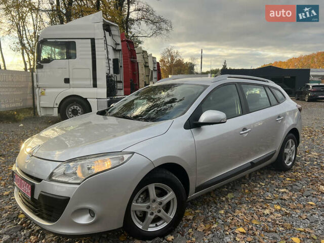 Серый Рено Меган, объемом двигателя 1.5 л и пробегом 225 тыс. км за 7600 $, фото 21 на Automoto.ua