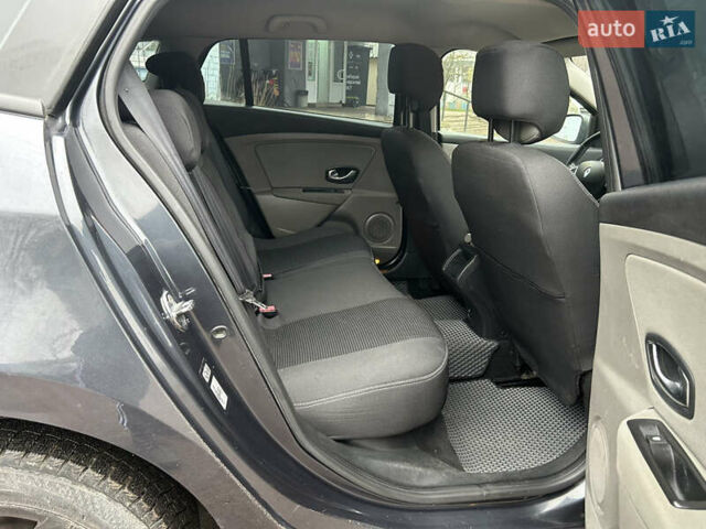 Серый Рено Меган, объемом двигателя 1.46 л и пробегом 285 тыс. км за 5700 $, фото 23 на Automoto.ua