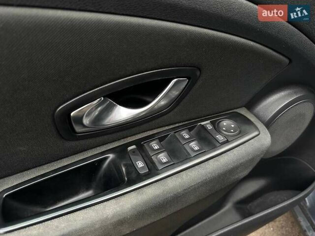 Серый Рено Меган, объемом двигателя 1.46 л и пробегом 322 тыс. км за 6800 $, фото 8 на Automoto.ua