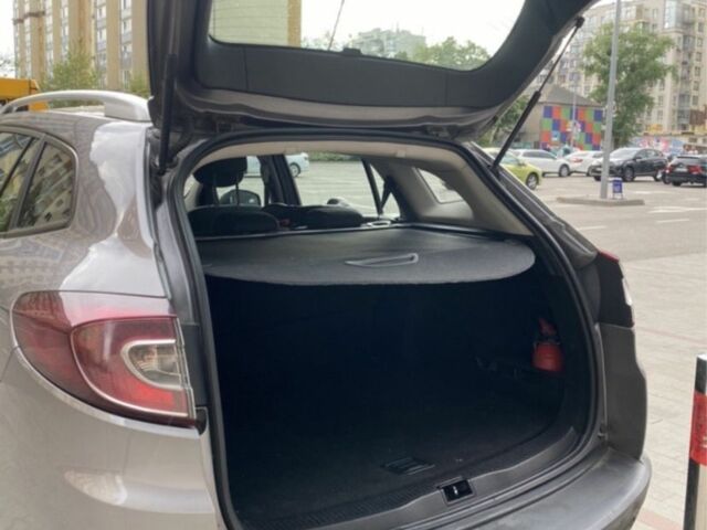 Серый Рено Меган, объемом двигателя 1.5 л и пробегом 2 тыс. км за 7000 $, фото 2 на Automoto.ua