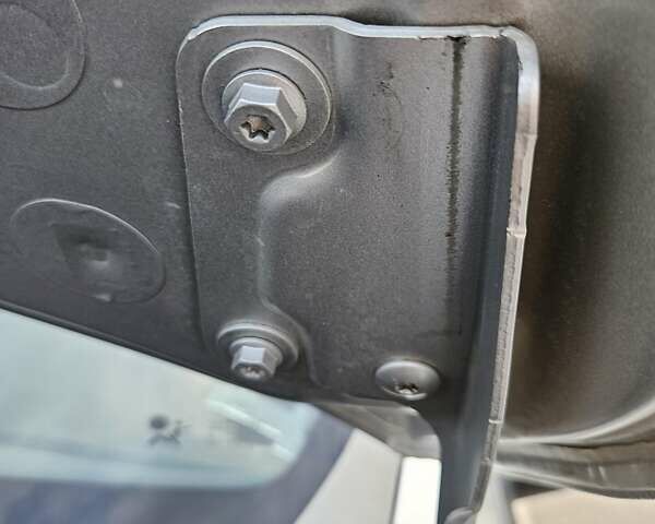 Серый Рено Меган, объемом двигателя 1.6 л и пробегом 195 тыс. км за 7850 $, фото 119 на Automoto.ua