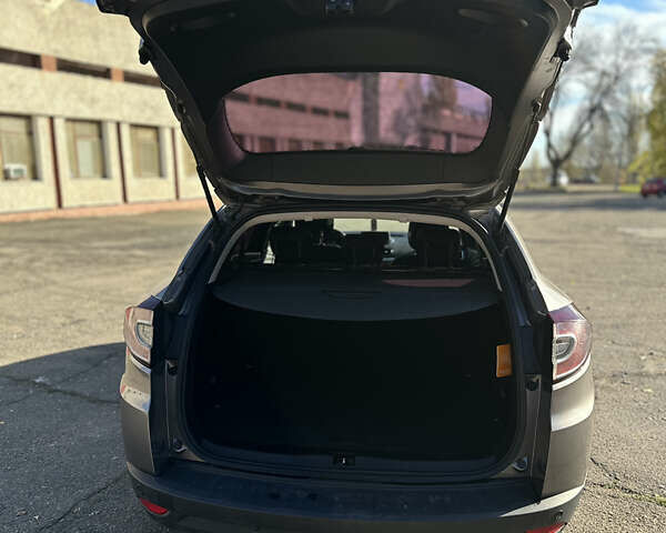 Серый Рено Меган, объемом двигателя 1.46 л и пробегом 270 тыс. км за 7750 $, фото 13 на Automoto.ua