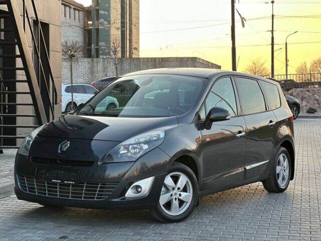 Серый Рено Меган, объемом двигателя 1.4 л и пробегом 189 тыс. км за 3999 $, фото 2 на Automoto.ua