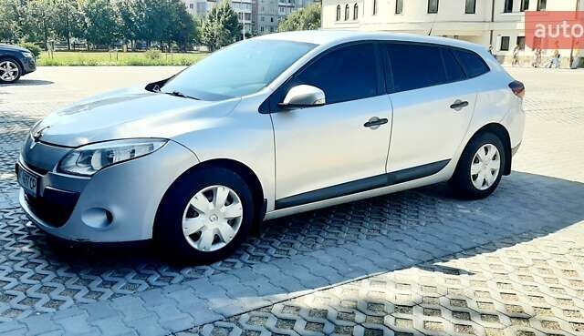 Серый Рено Меган, объемом двигателя 1.5 л и пробегом 350 тыс. км за 6500 $, фото 29 на Automoto.ua