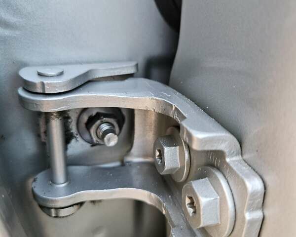 Серый Рено Меган, объемом двигателя 1.6 л и пробегом 195 тыс. км за 7850 $, фото 91 на Automoto.ua