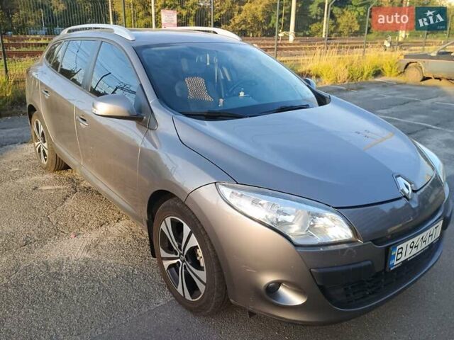 Серый Рено Меган, объемом двигателя 1.6 л и пробегом 188 тыс. км за 8300 $, фото 19 на Automoto.ua
