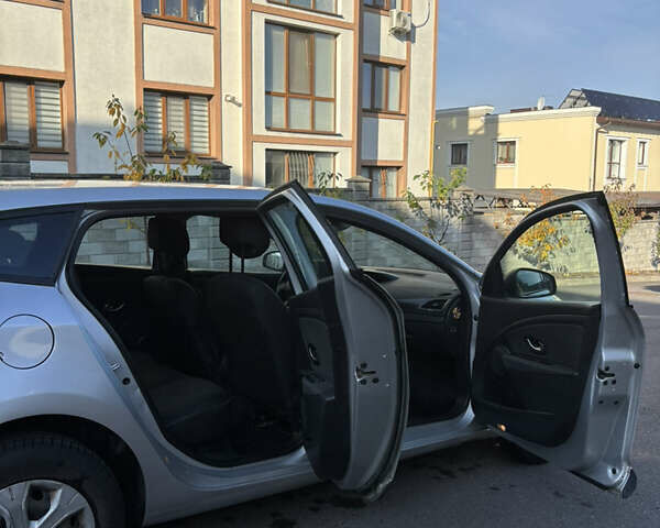 Серый Рено Меган, объемом двигателя 1.46 л и пробегом 244 тыс. км за 4950 $, фото 35 на Automoto.ua