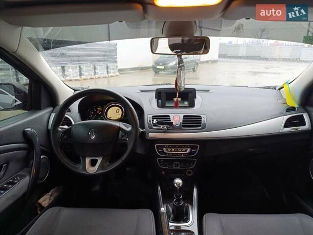 Сірий Рено Меган, об'ємом двигуна 1.5 л та пробігом 310 тис. км за 6800 $, фото 27 на Automoto.ua